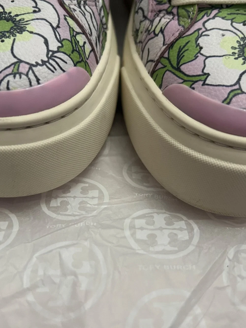 🌸 Tory Burch Ladybug Platform Sneakers